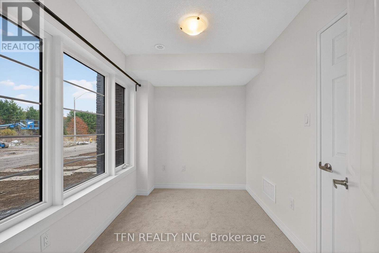 50 Lilac Lane N, Thorold, Ontario  L3B 5N5 - Photo 5 - X12419486