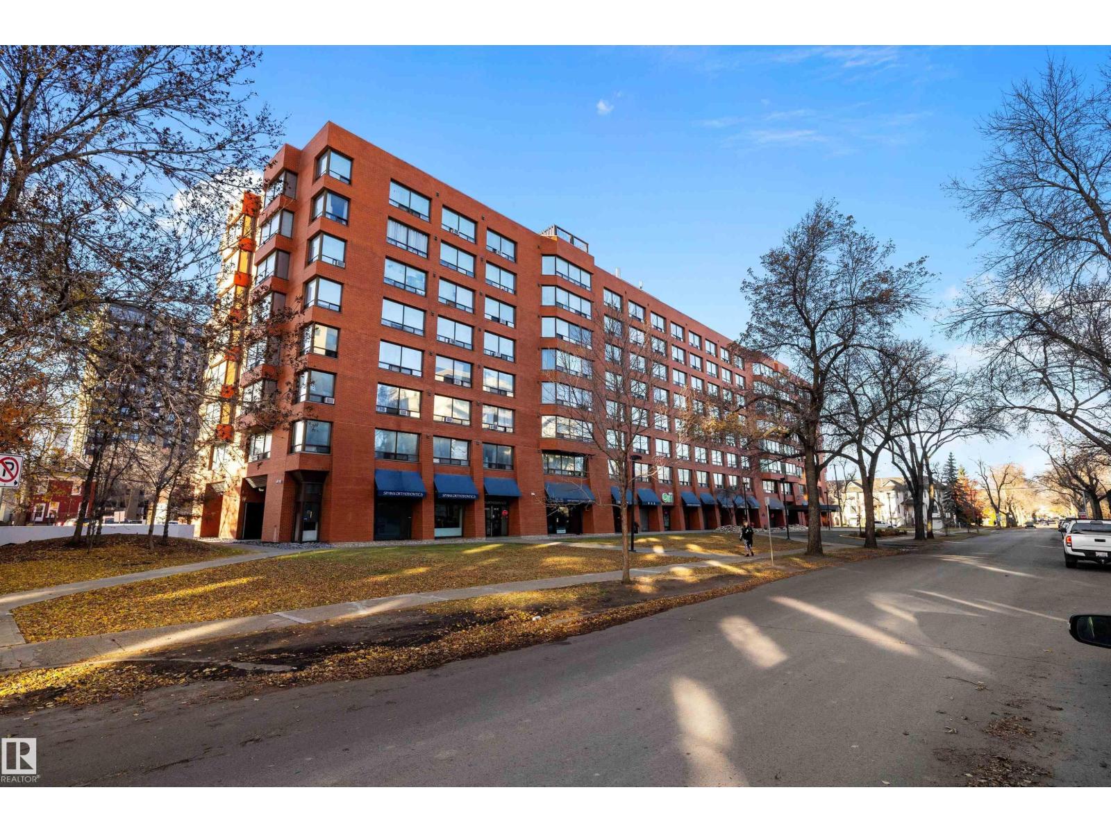 #401 10160 114 ST NW, Edmonton, Alberta