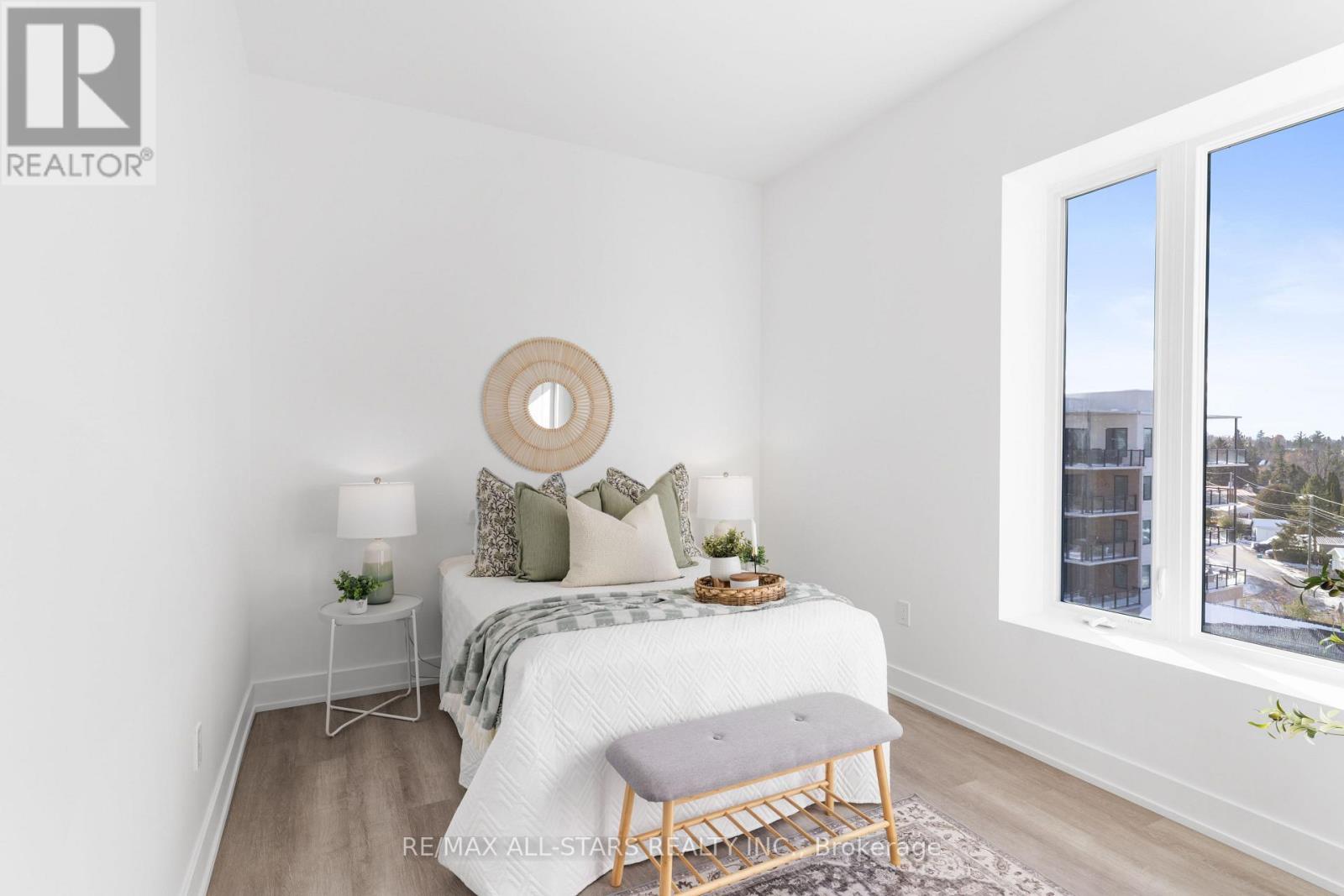 Ph#5 - 19b West Street N, Kawartha Lakes, Ontario K0M 1N0 - Photo 11 - X12544252