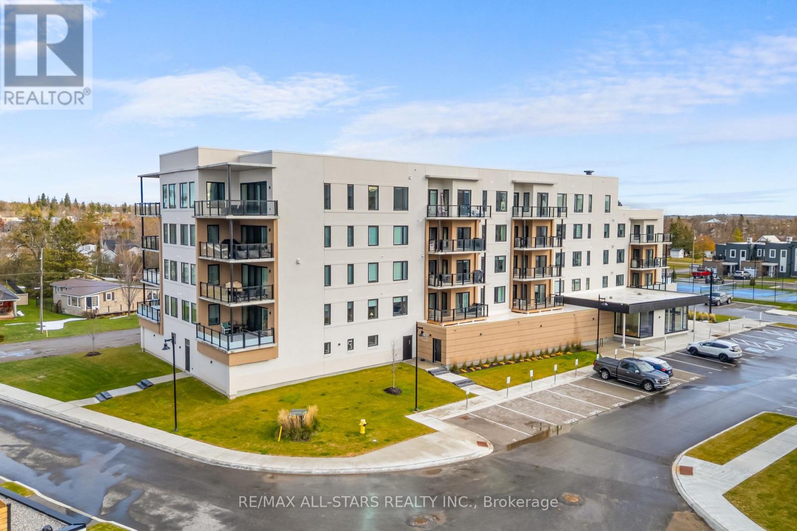 Ph#5 - 19b West Street N, Kawartha Lakes, Ontario K0M 1N0 - Photo 2 - X12544252