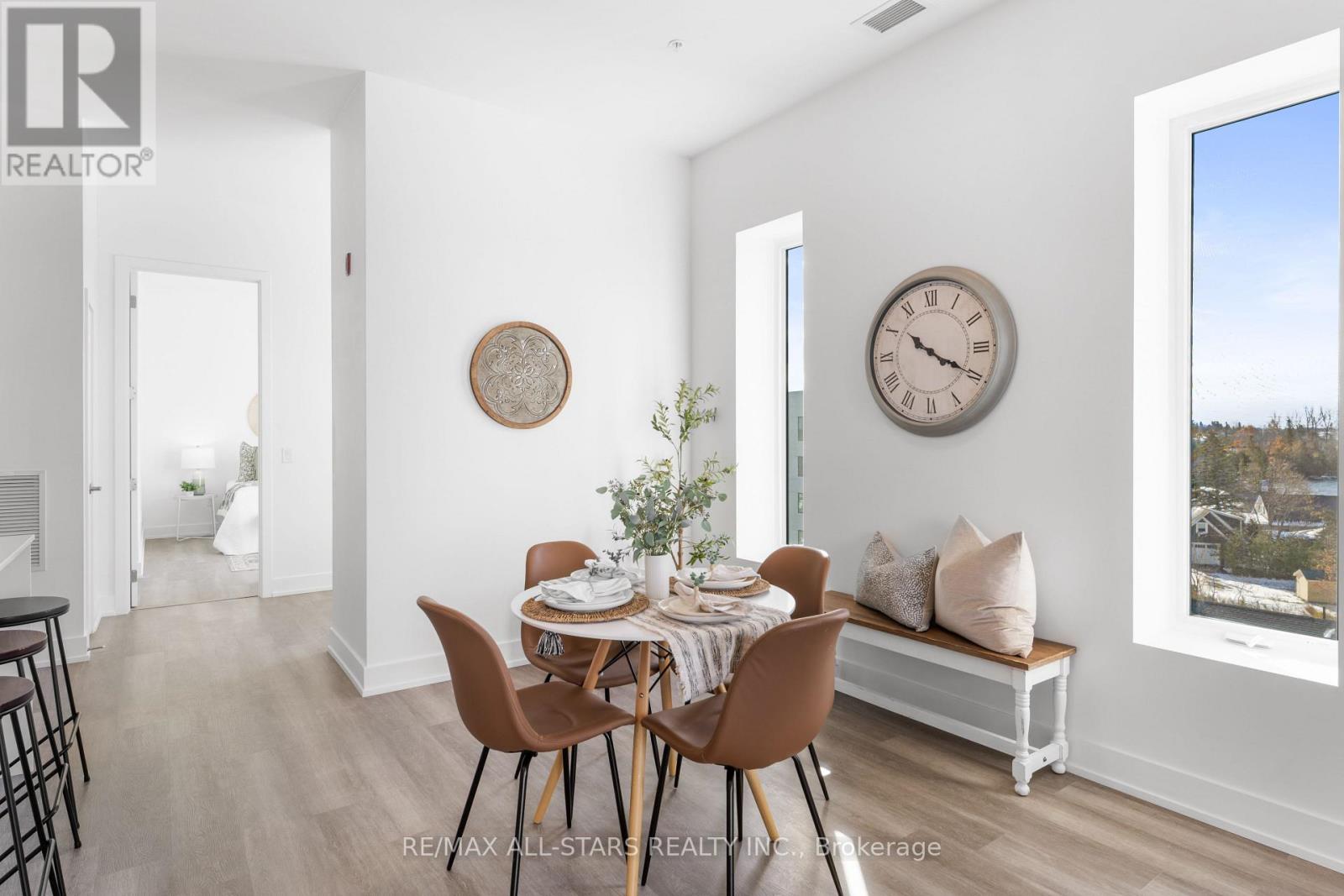 Ph#5 - 19b West Street N, Kawartha Lakes, Ontario K0M 1N0 - Photo 23 - X12544252