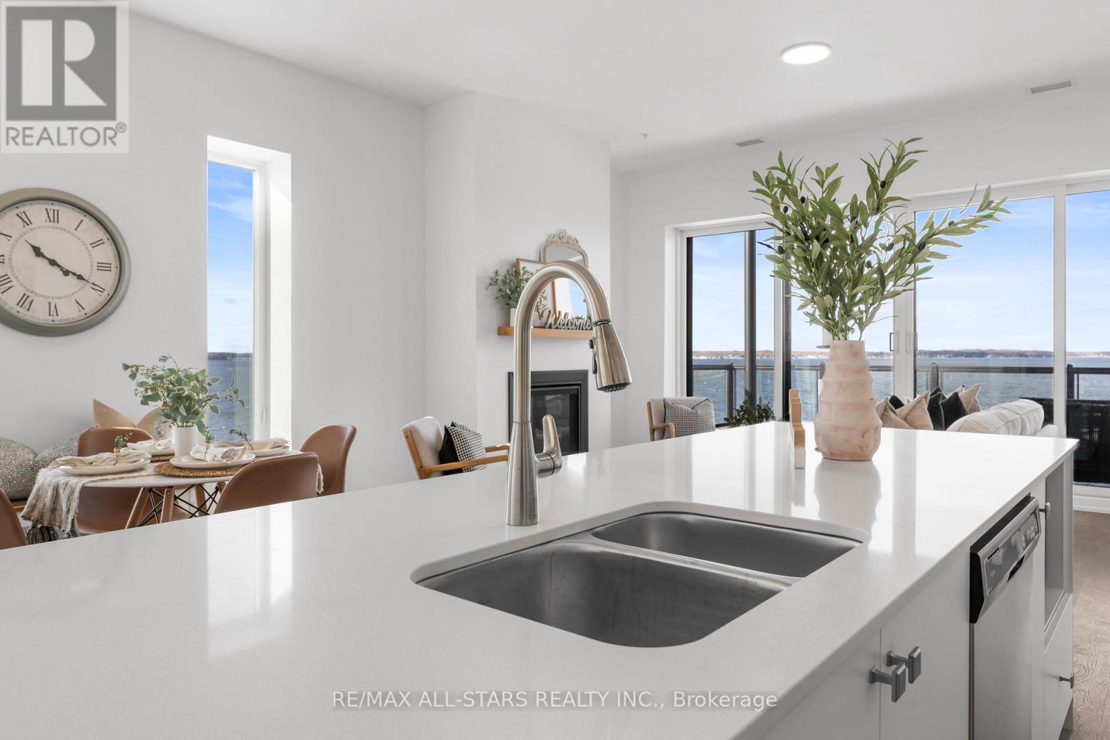 Ph#5 - 19b West Street N, Kawartha Lakes, Ontario K0M 1N0 - Photo 28 - X12544252