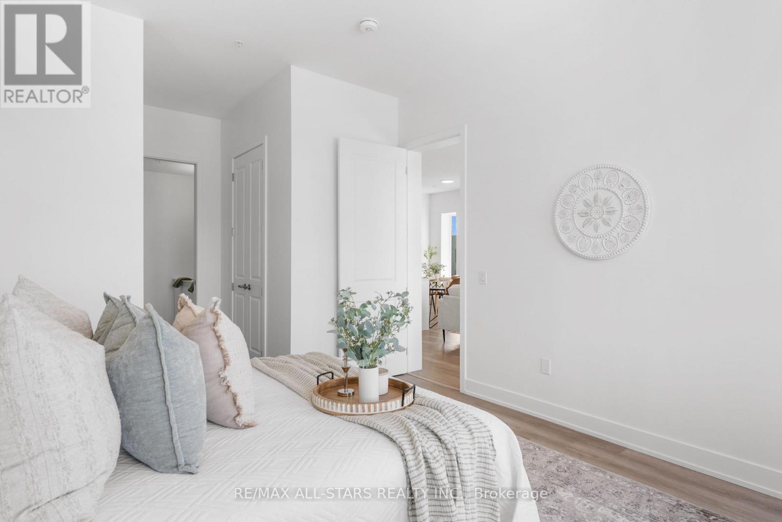 Ph#5 - 19b West Street N, Kawartha Lakes, Ontario K0M 1N0 - Photo 32 - X12544252