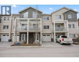 722 Redstone View NE Redstone