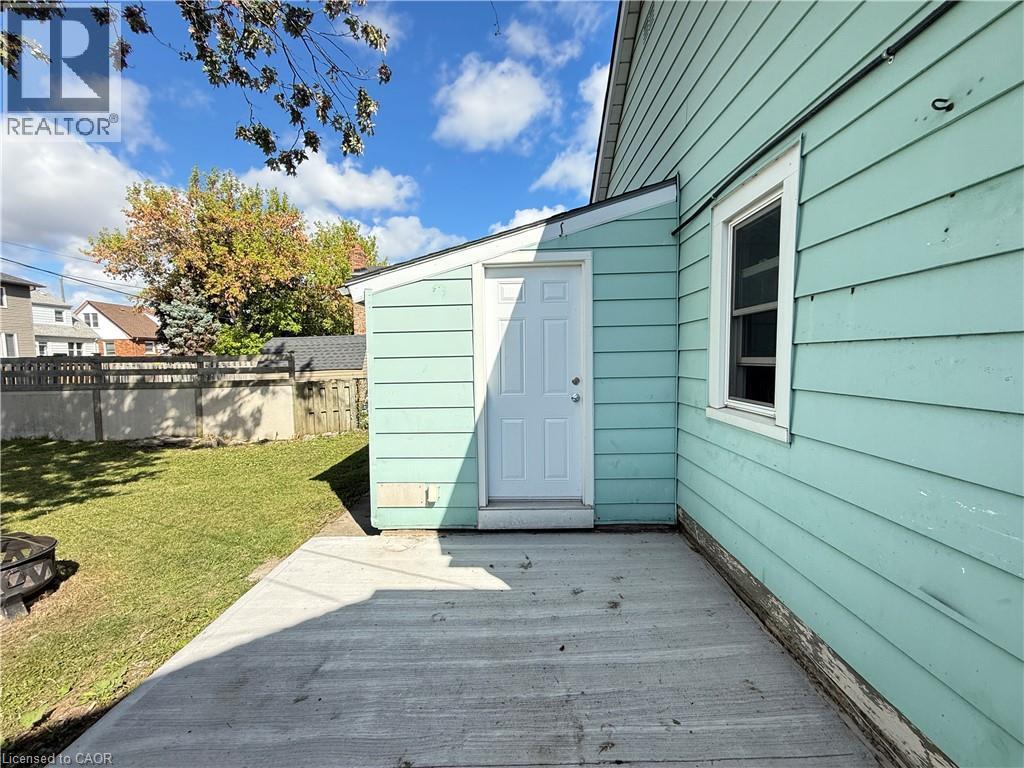 317 Brunswick Street, Hamilton, Ontario L8H 6R8 - Photo 9 - 40774680