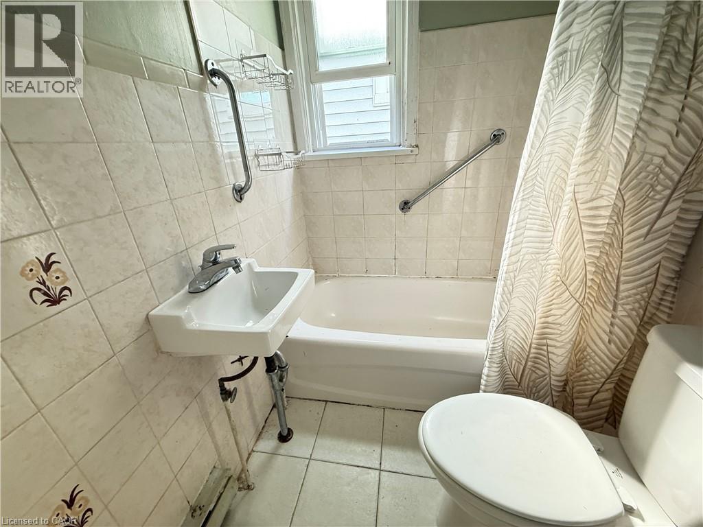 317 Brunswick Street, Hamilton, Ontario L8H 6R8 - Photo 8 - 40774680