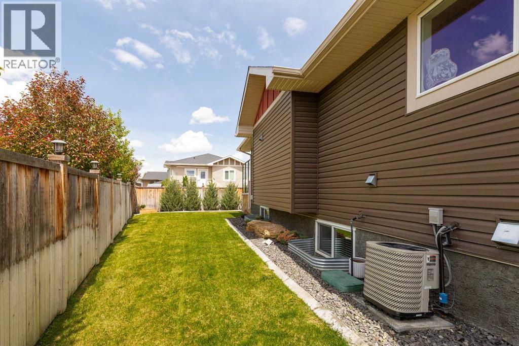 5 Riverford Close W, Lethbridge, Alberta  T1K 8E5 - Photo 33 - A2234545