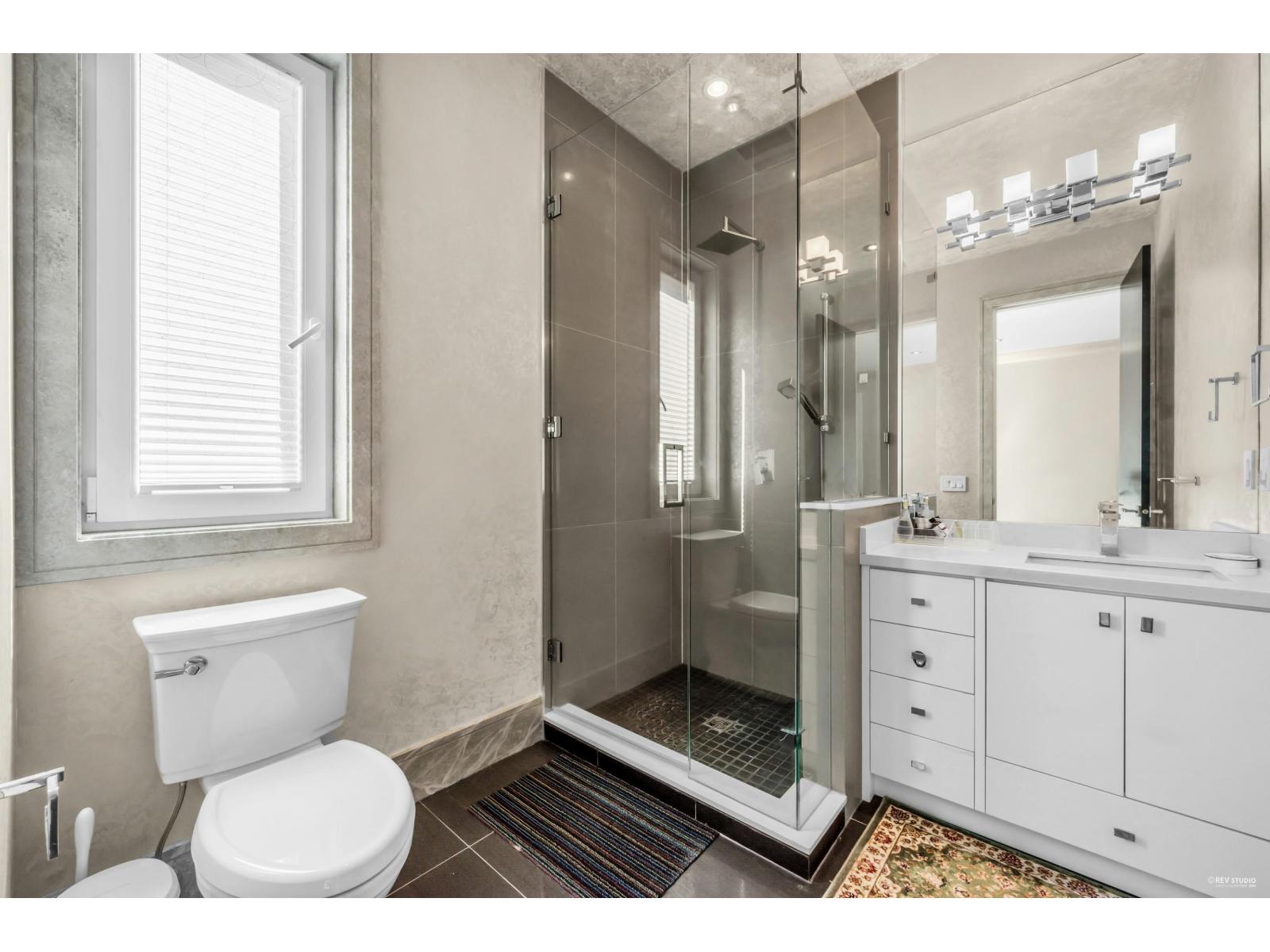 13657 Marine Drive, White Rock, British Columbia  V4B 1A3 - Photo 16 - R3067404