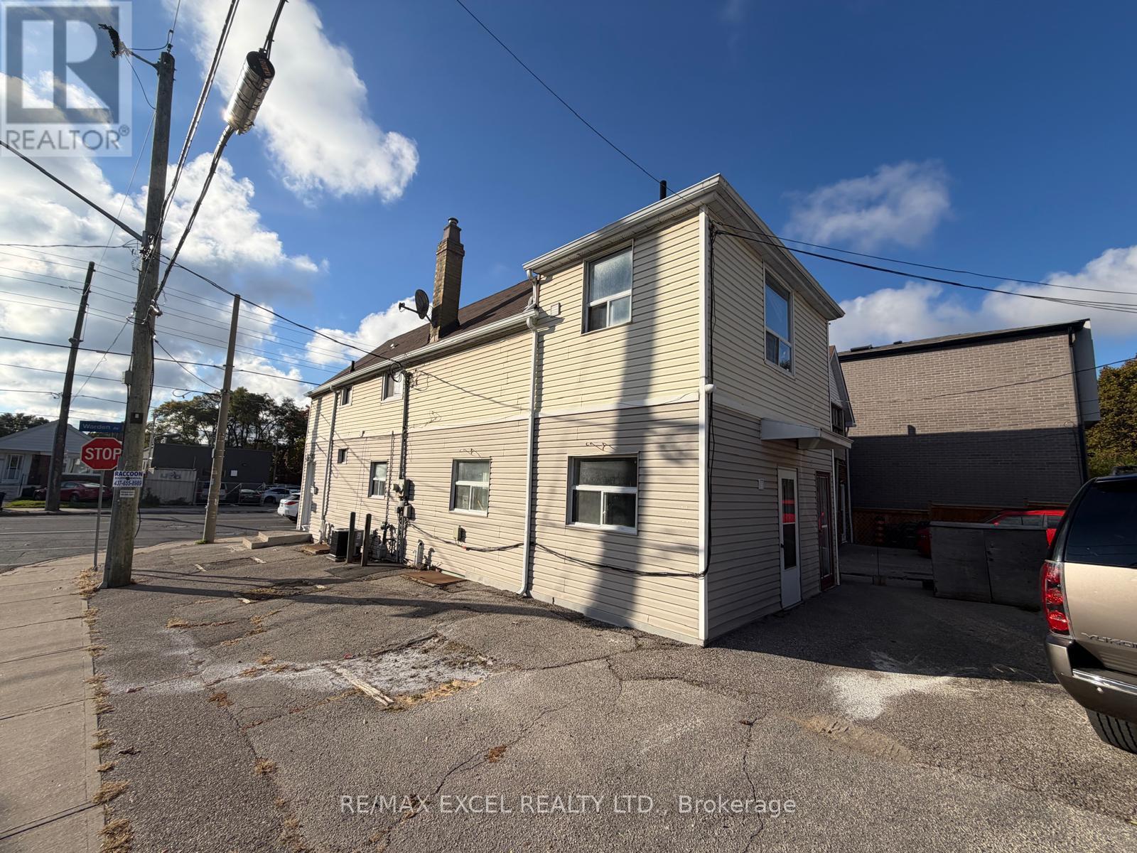 Main Flr & Bsmt, Unit A - 515 Warden Avenue, Toronto, Ontario M1L 3Z2 - Photo 2 - E12542516