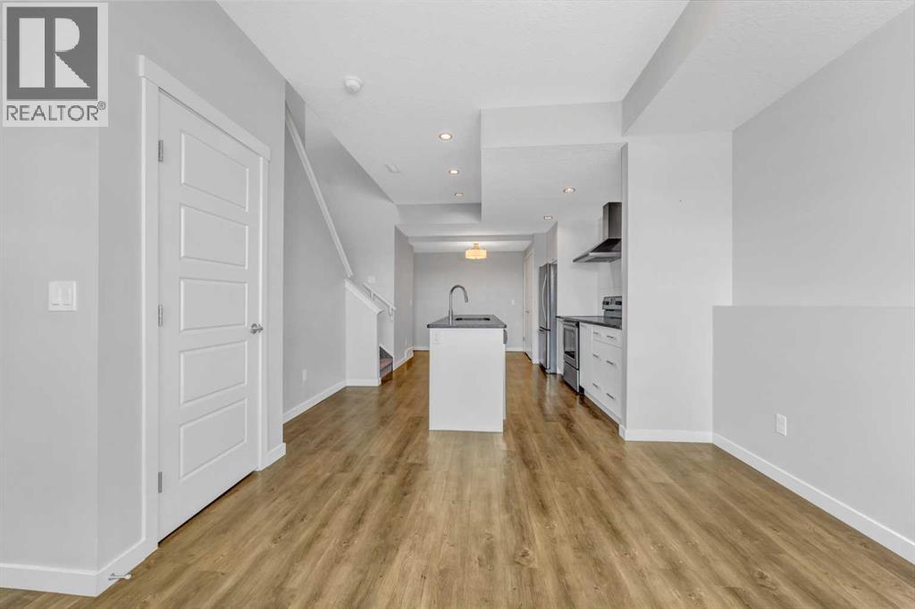 8429 Saddlebrook Drive Ne, Calgary, Alberta  T3J 0B4 - Photo 8 - A2270409