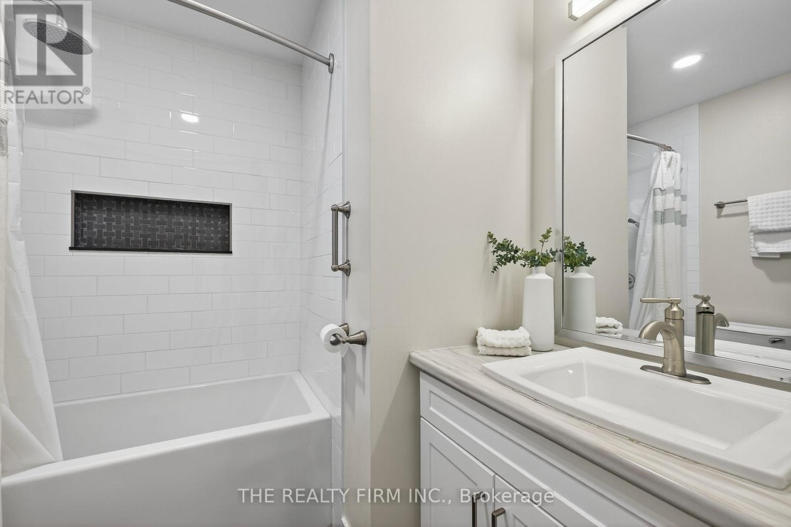 107 Cheswick Circle, London South, Ontario  N6E 3L2 - Photo 28 - X12545412