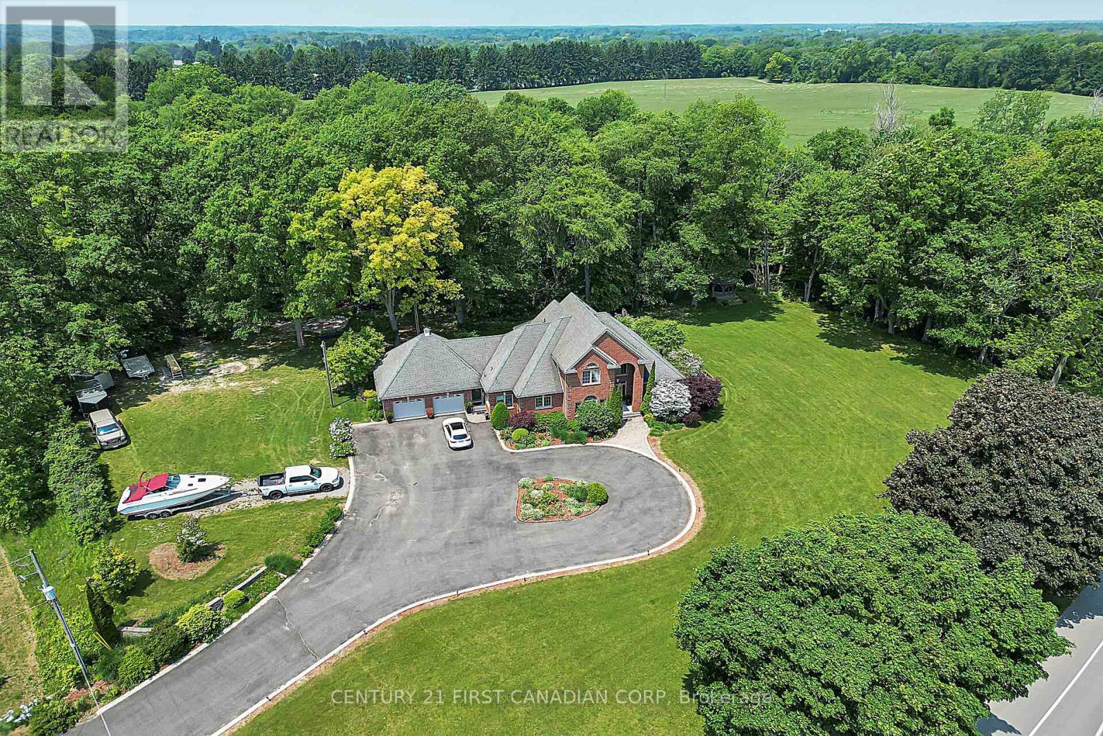 42580 Roberts Line, Central Elgin, Ontario  N0L 2L0 - Photo 13 - X12545432