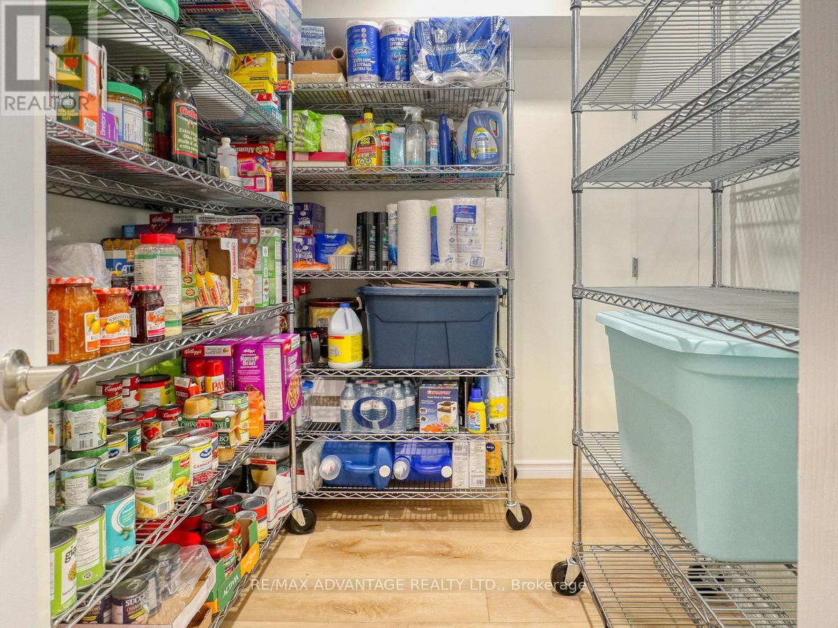 1891 Trailsway Drive, London South, Ontario  N6K 0K7 - Photo 37 - X12545446