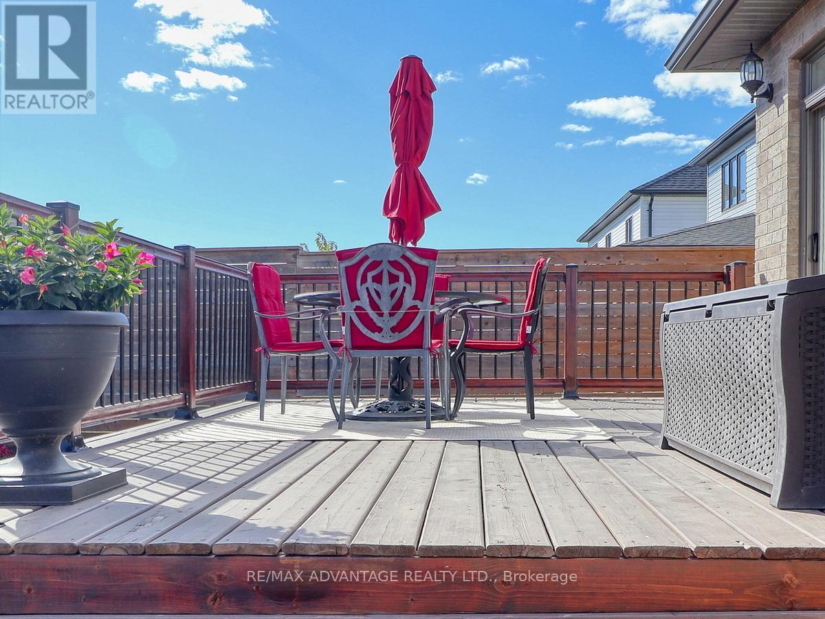 1891 Trailsway Drive, London South, Ontario  N6K 0K7 - Photo 42 - X12545446