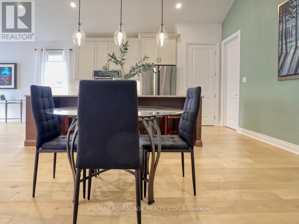 1891 Trailsway Drive, London South, Ontario  N6K 0K7 - Photo 7 - X12545446