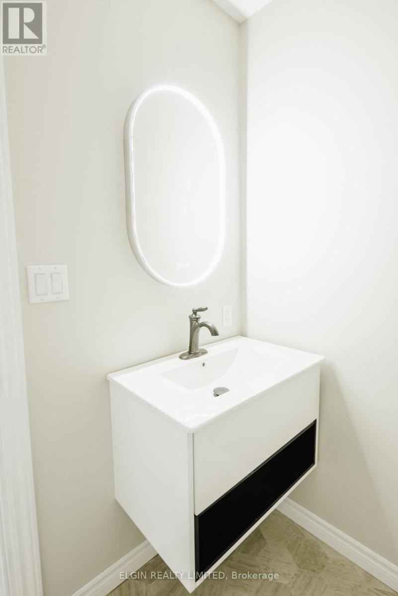 253 Alma Street, St. Thomas, Ontario  N5P 3B9 - Photo 10 - X12545506