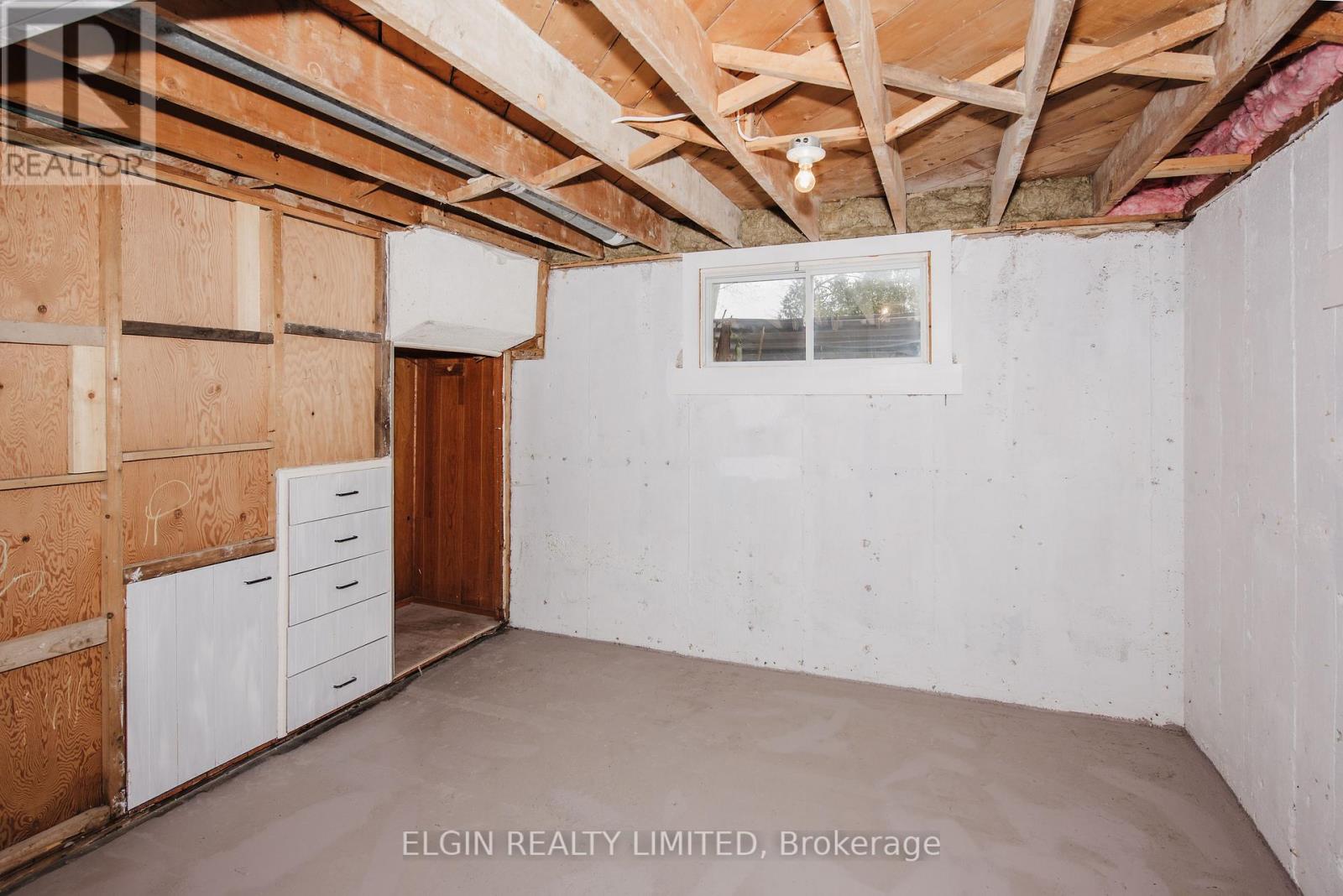 253 Alma Street, St. Thomas, Ontario  N5P 3B9 - Photo 13 - X12545506