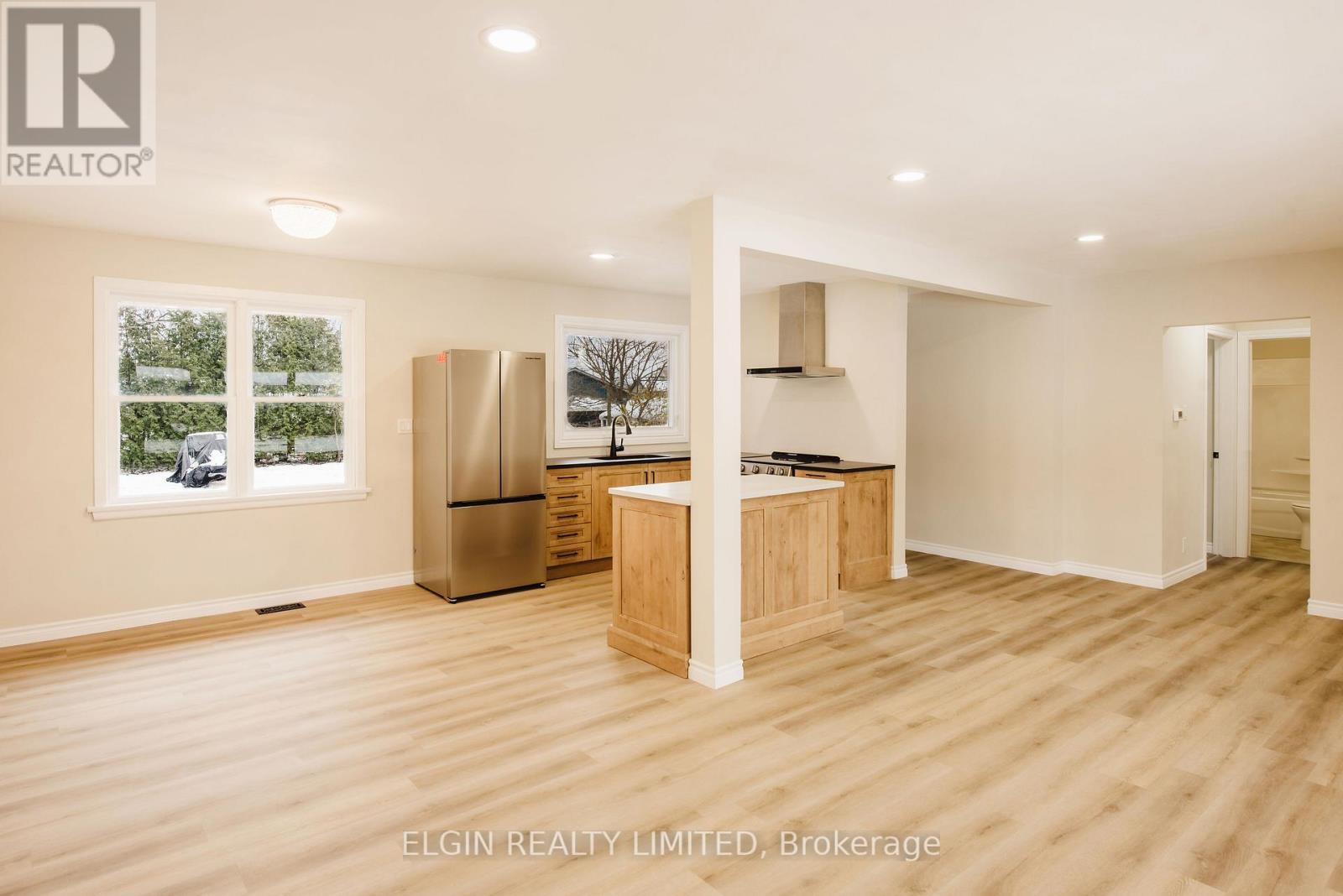 253 Alma Street, St. Thomas, Ontario  N5P 3B9 - Photo 4 - X12545506