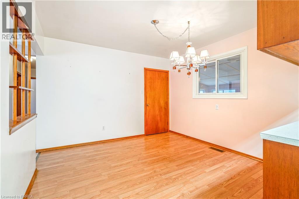 8 Stockdale Drive, Brantford, Ontario  N3R 2R5 - Photo 13 - 40787393