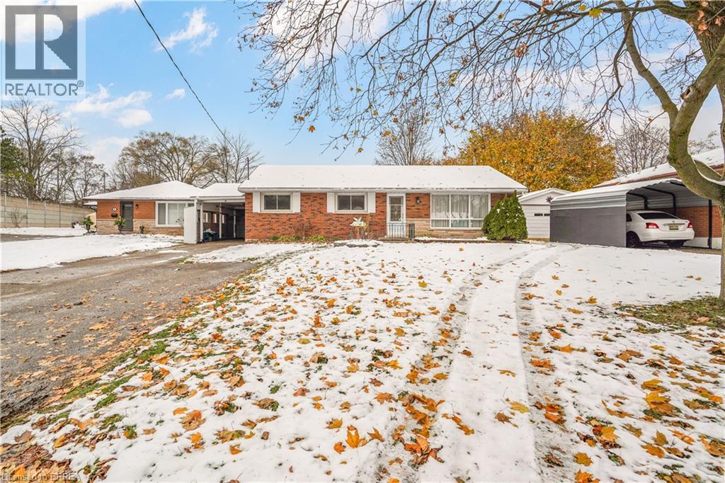 8 Stockdale Drive, Brantford, Ontario  N3R 2R5 - Photo 2 - 40787393