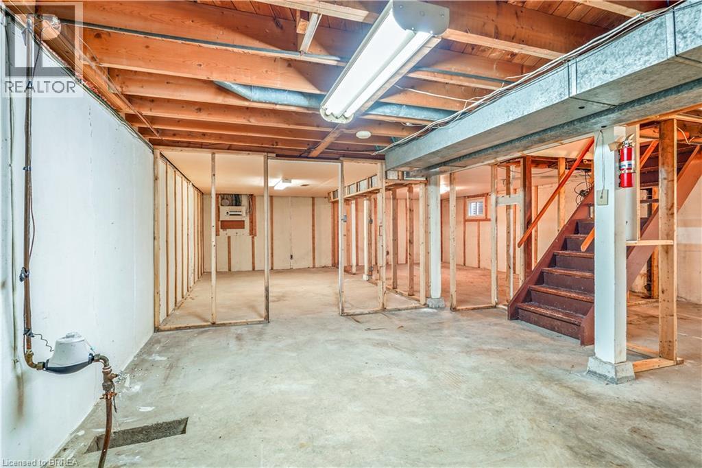 8 Stockdale Drive, Brantford, Ontario  N3R 2R5 - Photo 31 - 40787393