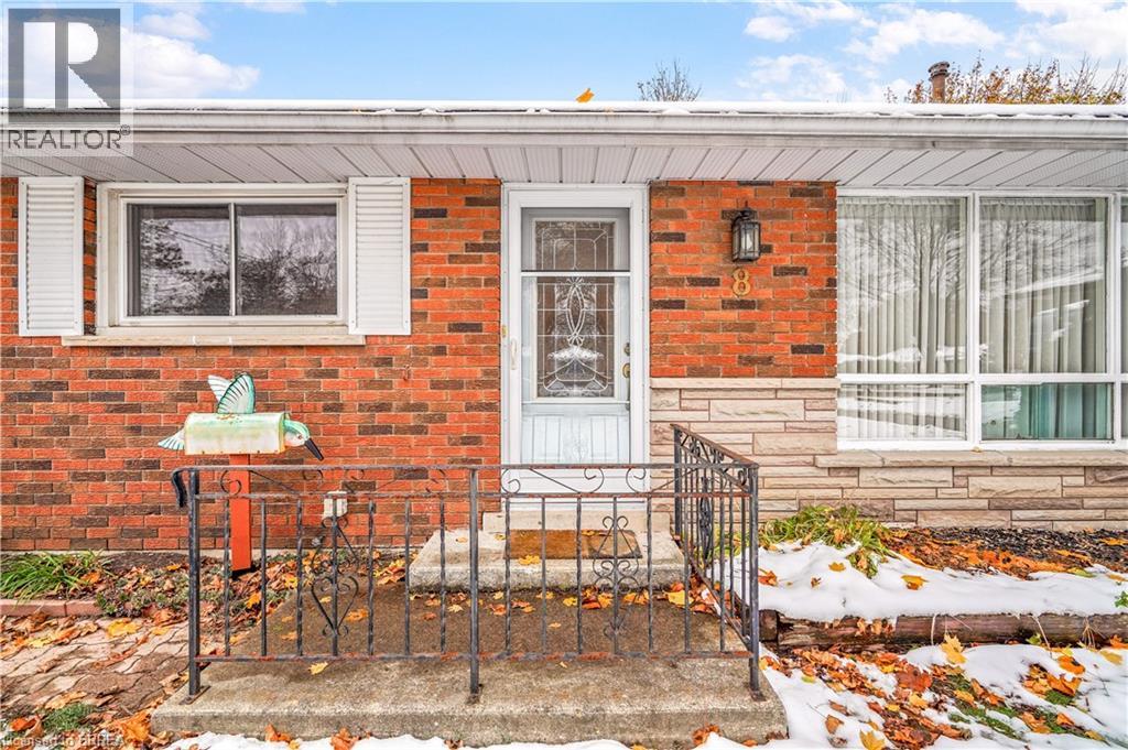 8 Stockdale Drive, Brantford, Ontario  N3R 2R5 - Photo 6 - 40787393