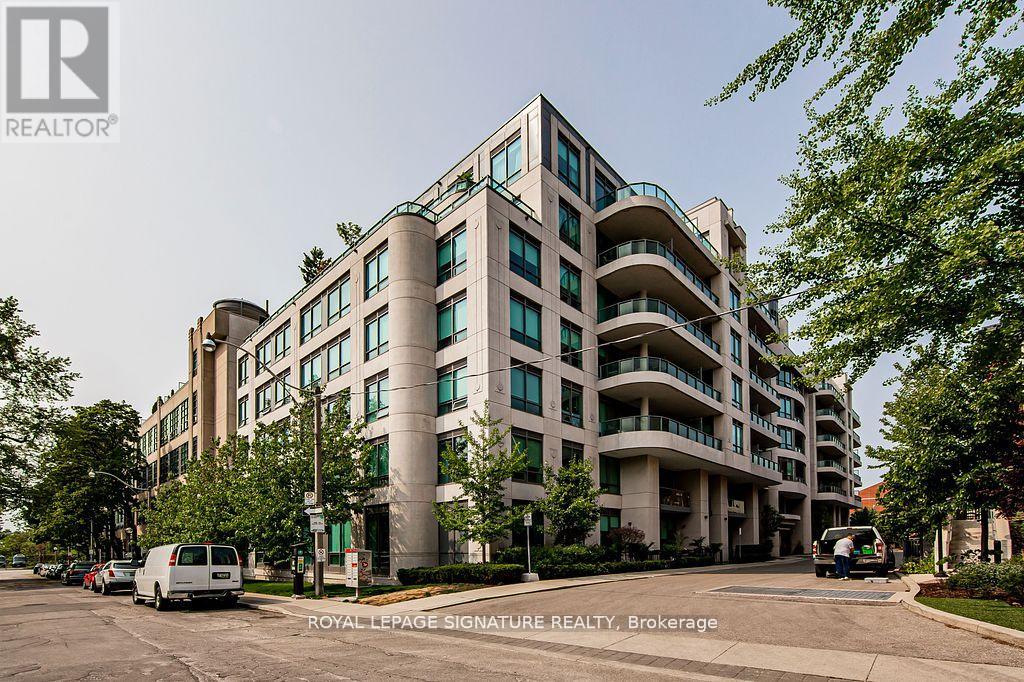 213 - 377 MADISON AVENUE, Toronto, Ontario