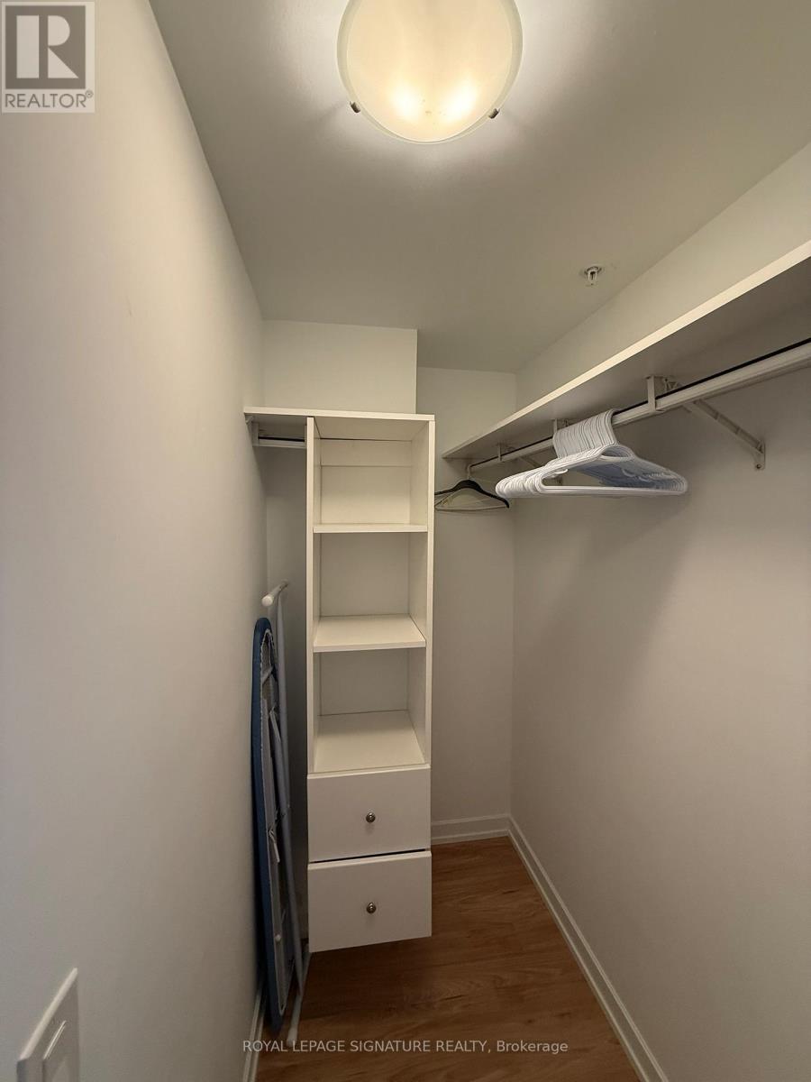 213 - 377 Madison Avenue, Toronto, Ontario  M4V 3E1 - Photo 10 - C12545190