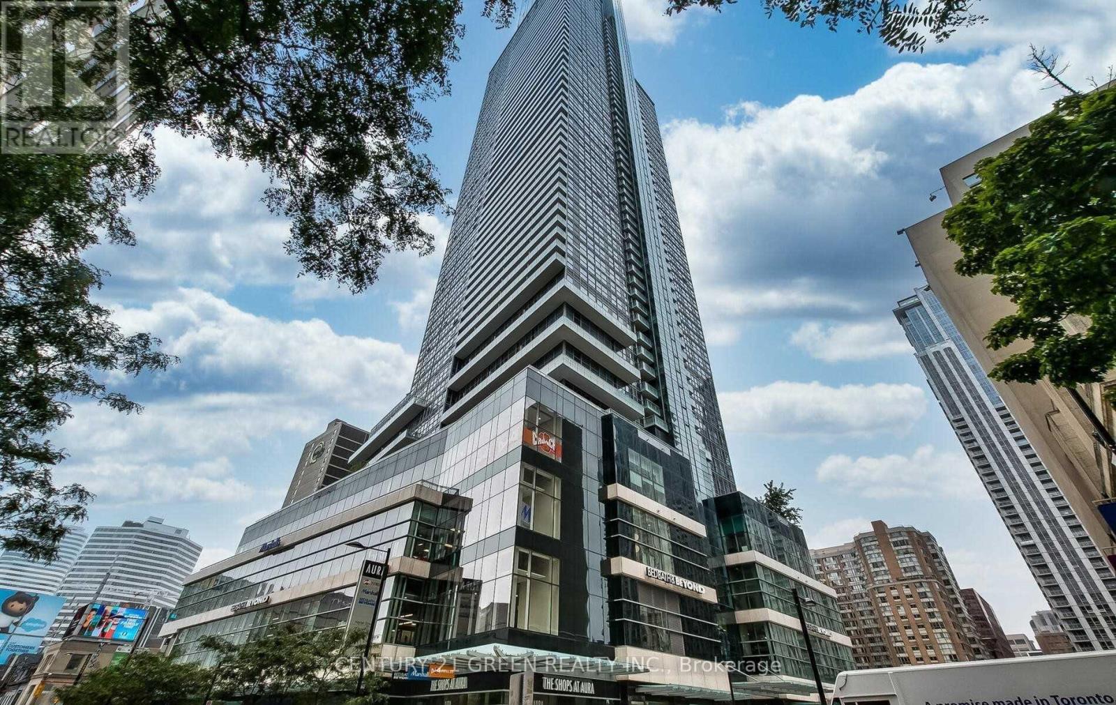 2415 - 386 YONGE STREET, Toronto, Ontario