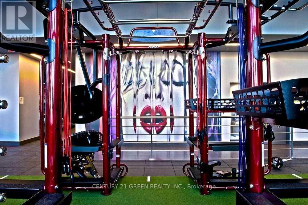 2415 - 386 Yonge Street, Toronto, Ontario  M5B 0A5 - Photo 9 - C12545204