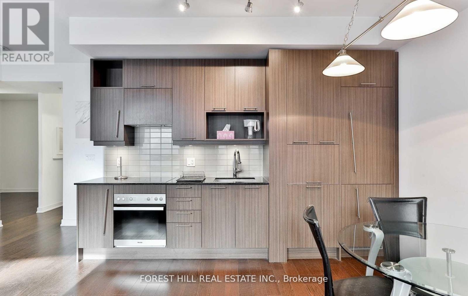 318 - 199 Richmond Street W, Toronto, Ontario  M5V 0H4 - Photo 13 - C12545246