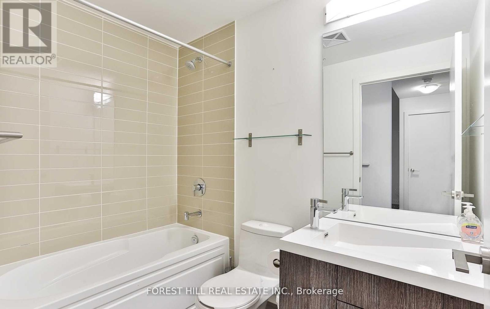 318 - 199 Richmond Street W, Toronto, Ontario  M5V 0H4 - Photo 3 - C12545246