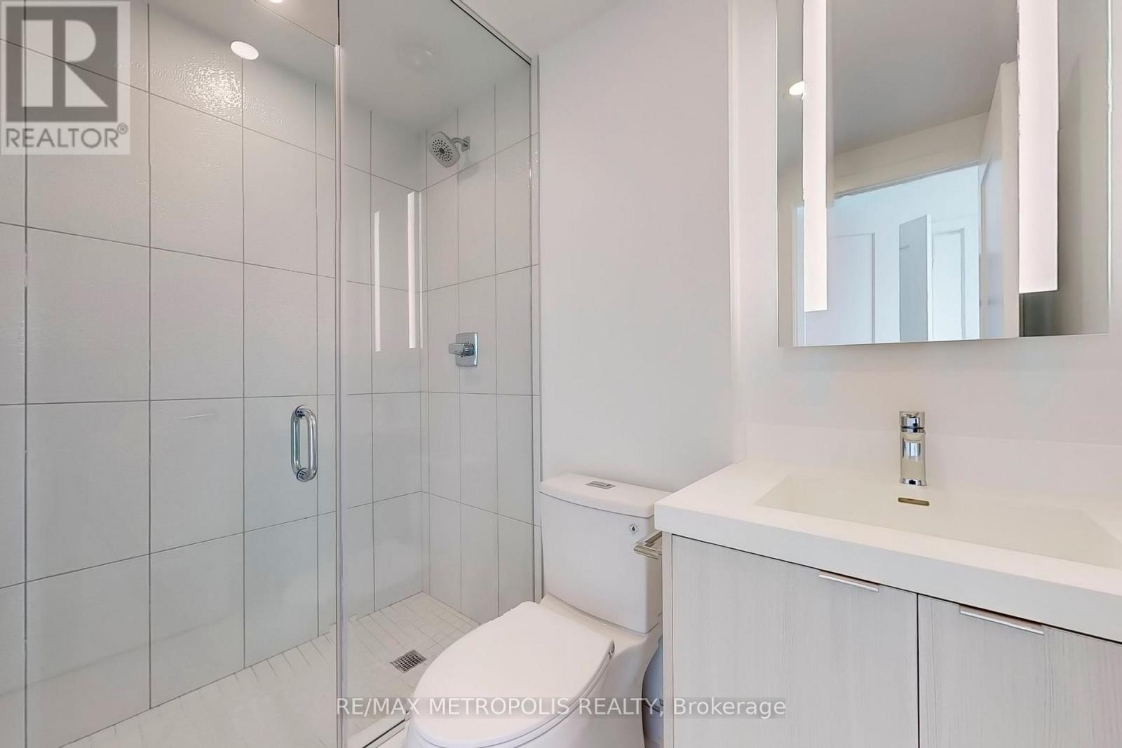 638 - 20 Inn On The Park Drive, Toronto, Ontario  M3C 0P8 - Photo 20 - C12545294