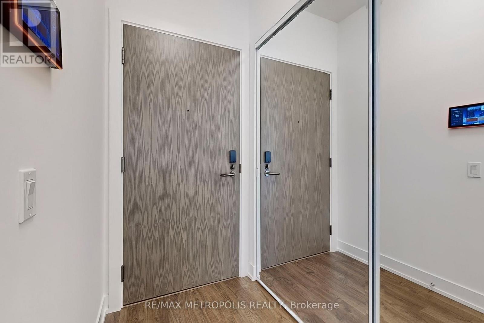 638 - 20 Inn On The Park Drive, Toronto, Ontario  M3C 0P8 - Photo 26 - C12545294