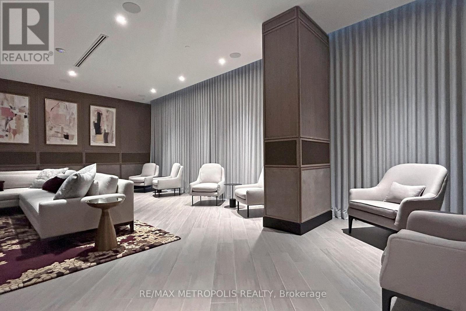 638 - 20 Inn On The Park Drive, Toronto, Ontario  M3C 0P8 - Photo 37 - C12545294