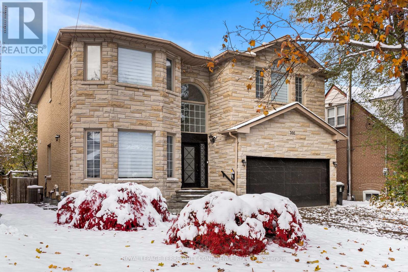 366 HOUNSLOW AVENUE, Toronto, Ontario