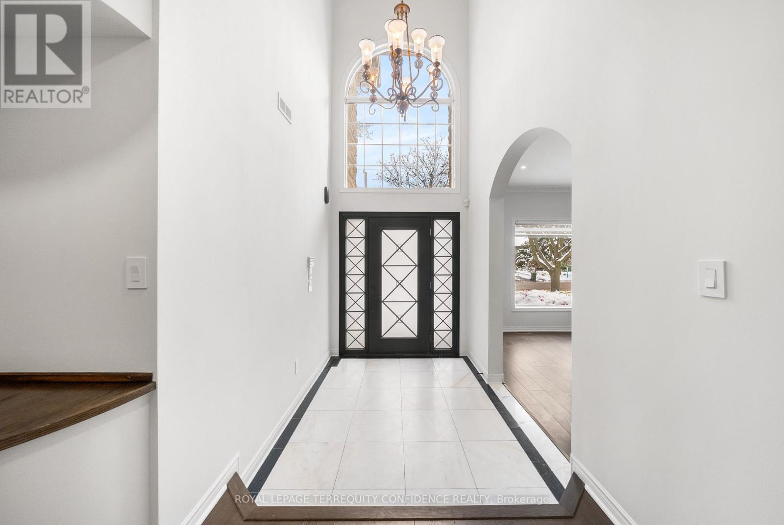 366 Hounslow Avenue, Toronto, Ontario M2R 1H6 - Photo 2 - C12545302