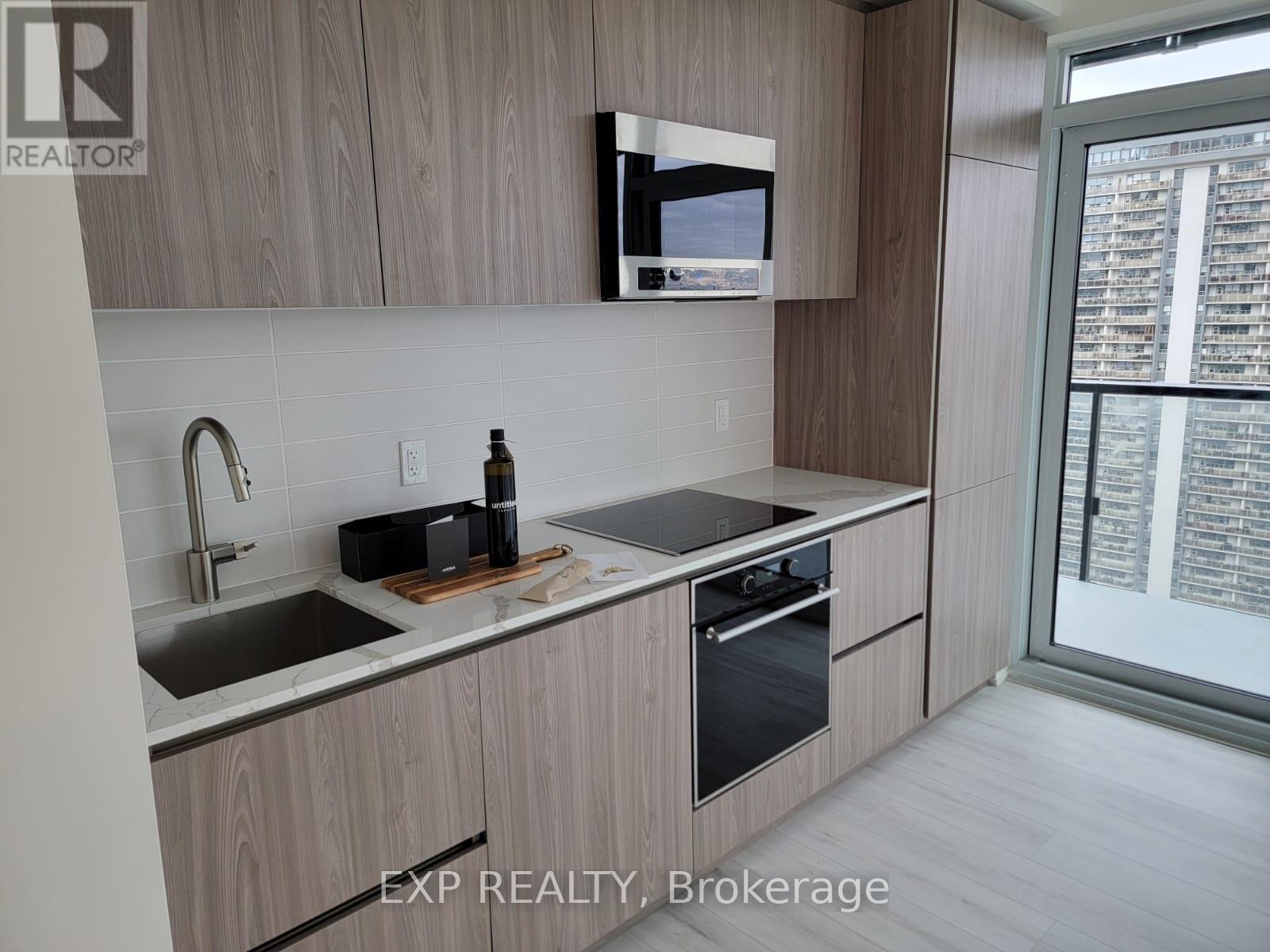 1902 - 110 Broadway Avenue, Toronto, Ontario  M4P 1V7 - Photo 2 - C12545318