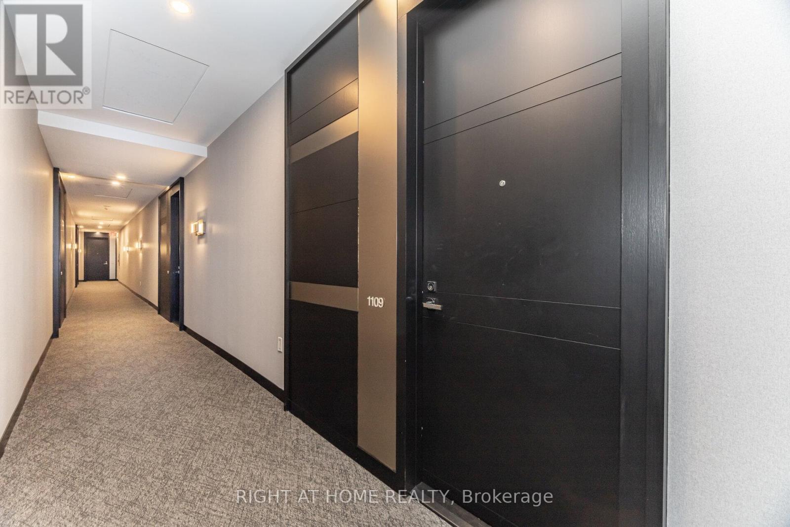 1109 - 29 Queens Quay E, Toronto, Ontario  M5E 0A4 - Photo 3 - C12545336