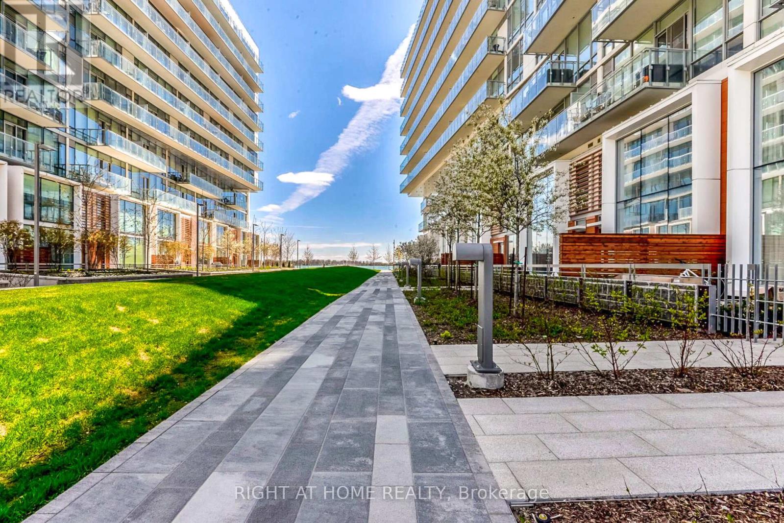 1109 - 29 Queens Quay E, Toronto, Ontario  M5E 0A4 - Photo 43 - C12545336