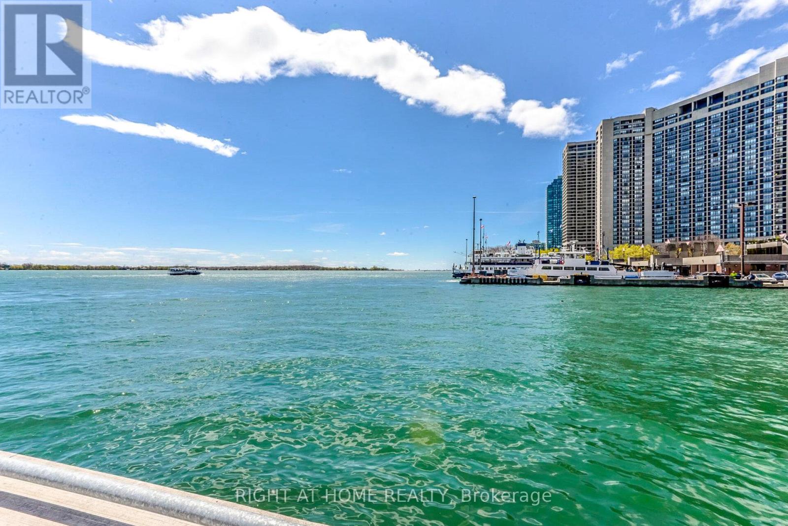 1109 - 29 Queens Quay E, Toronto, Ontario  M5E 0A4 - Photo 47 - C12545336