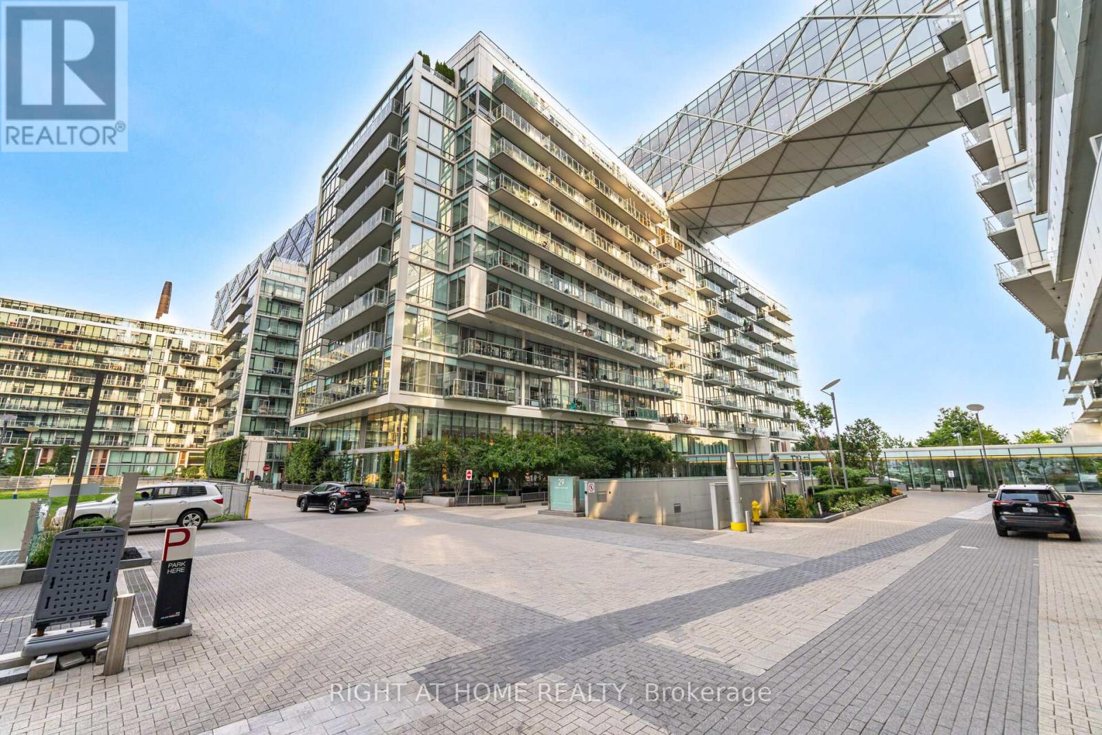 1109 - 29 Queens Quay E, Toronto, Ontario  M5E 0A4 - Photo 48 - C12545336