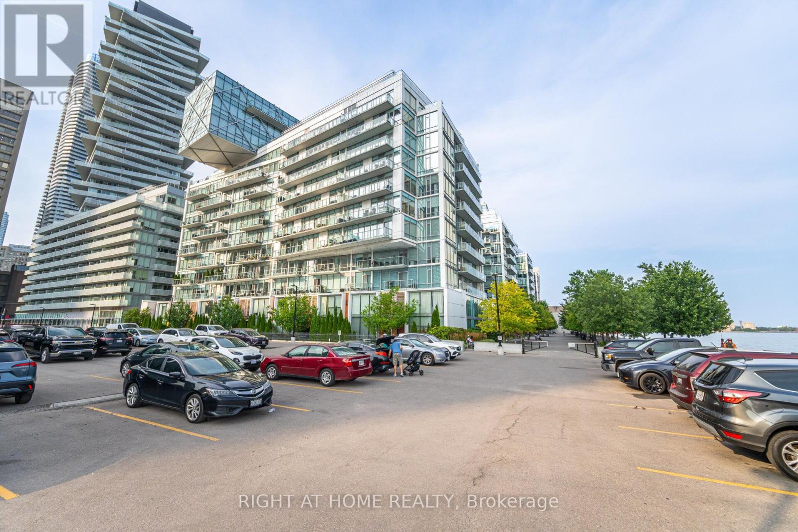 1109 - 29 Queens Quay E, Toronto, Ontario  M5E 0A4 - Photo 49 - C12545336