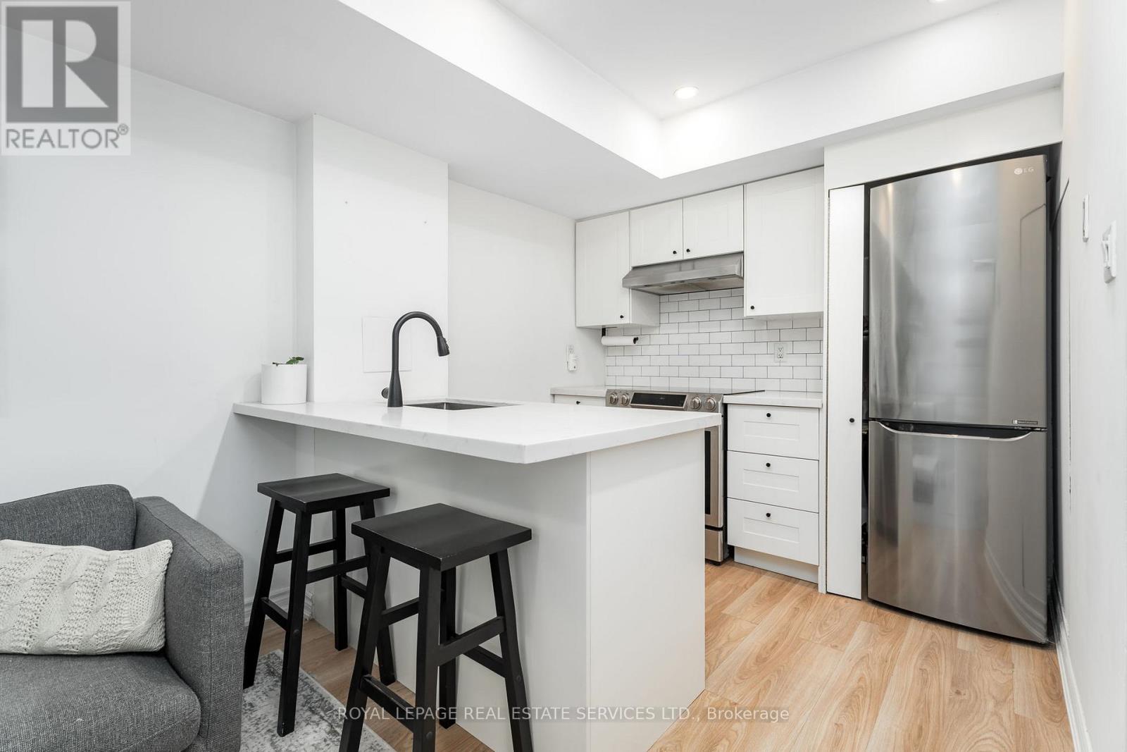 32 - 11 Niagara Street W, Toronto, Ontario  M5V 3N9 - Photo 15 - C12545342