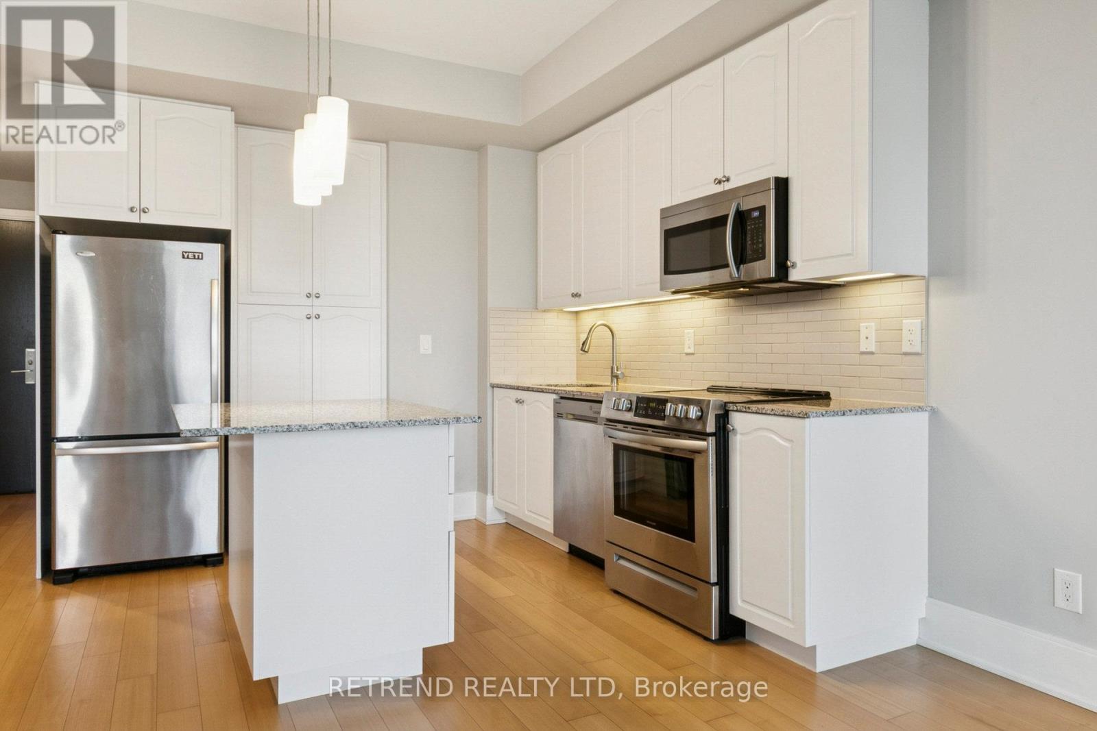 1312 - 70 Roehampton Avenue, Toronto, Ontario  M4P 1R2 - Photo 11 - C12545400