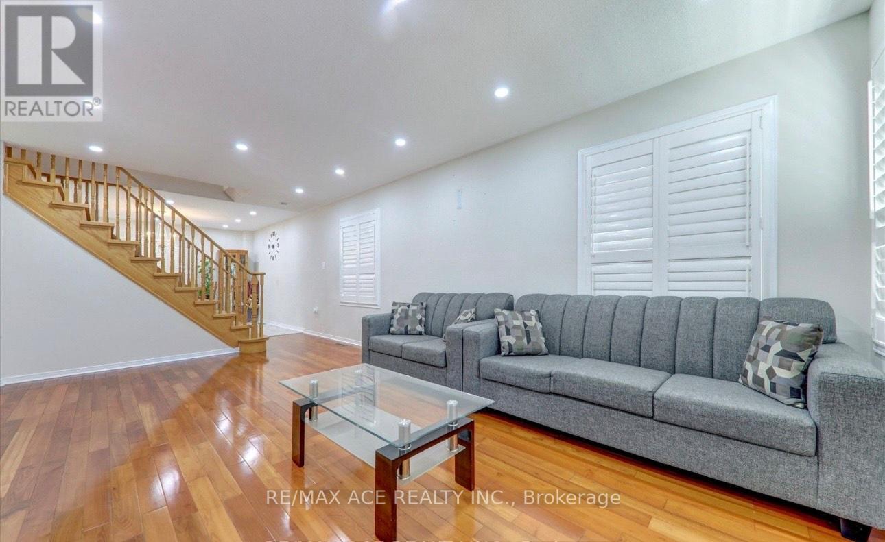 7 Glacier Crescent, Toronto, Ontario M1X 2A9 - Photo 5 - E12545146