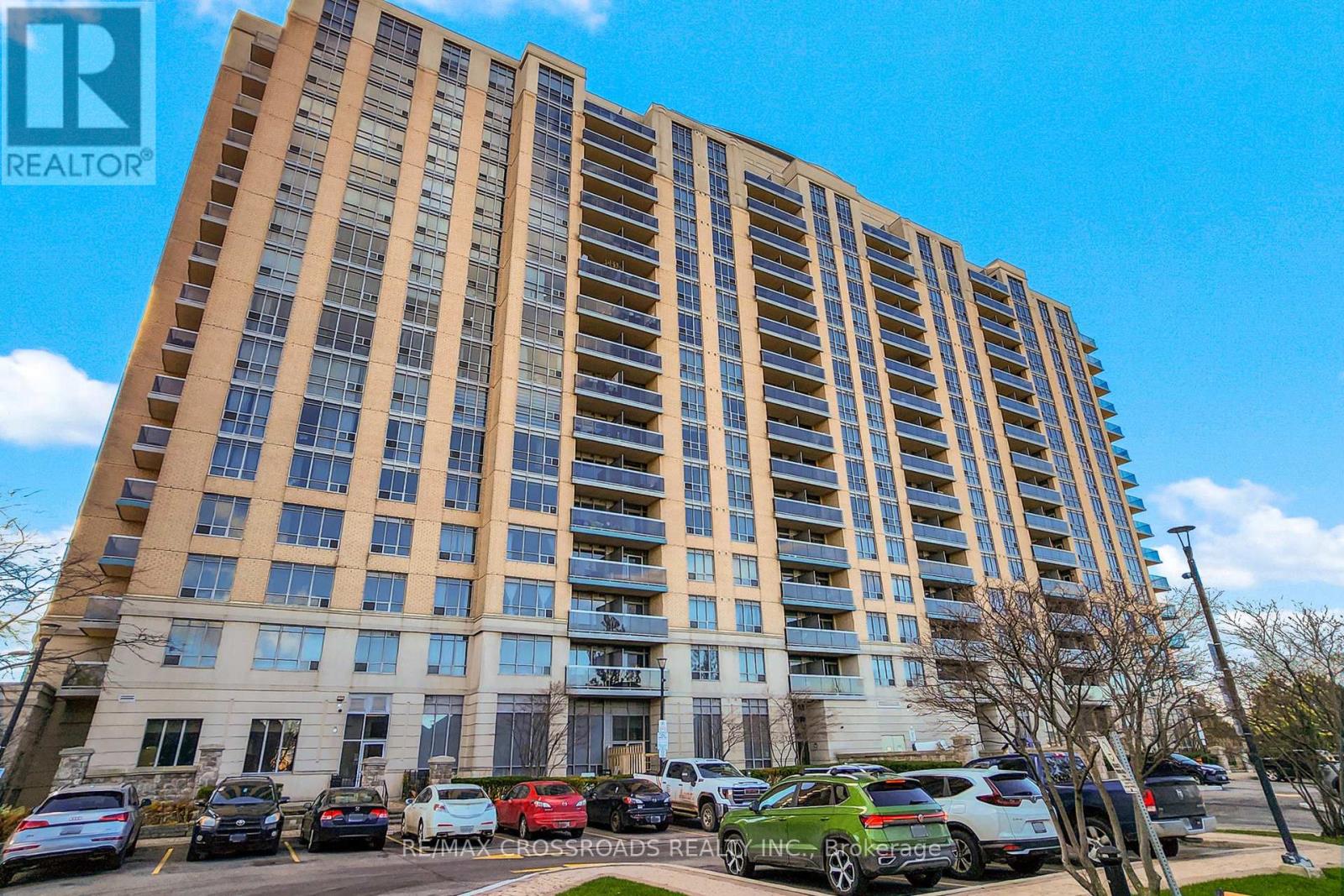 512 - 8 MONDEO DRIVE, Toronto, Ontario