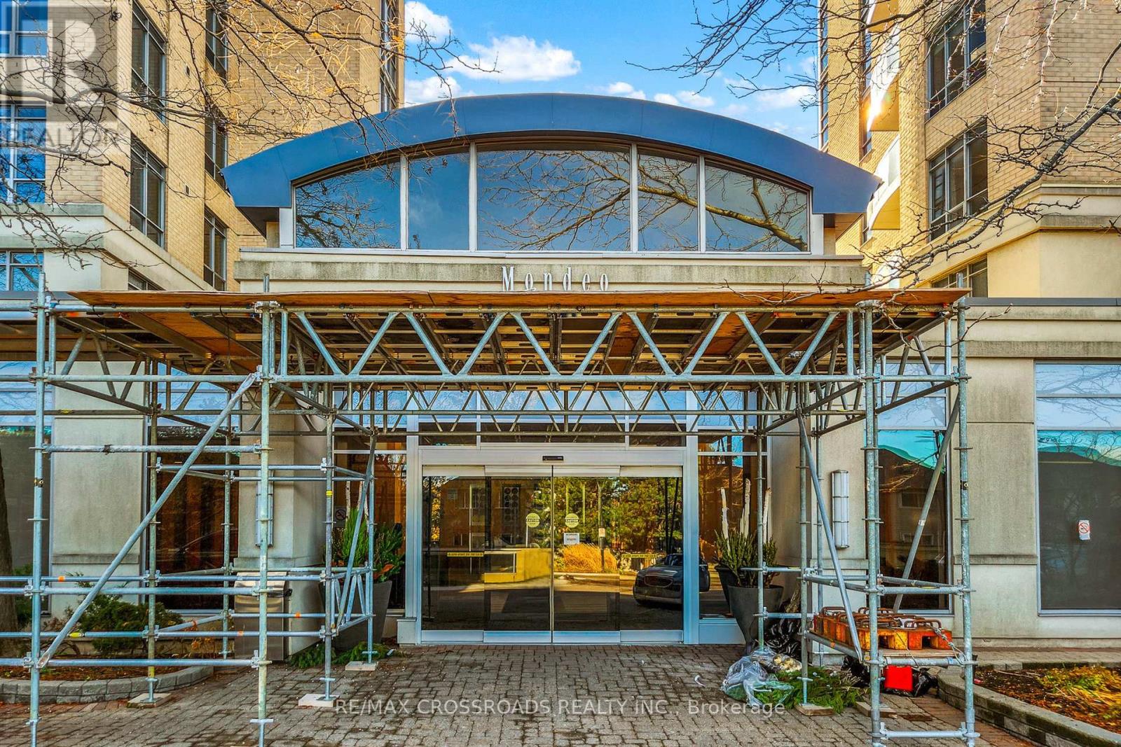 512 - 8 Mondeo Drive, Toronto, Ontario M1P 5C7 - Photo 2 - E12545252