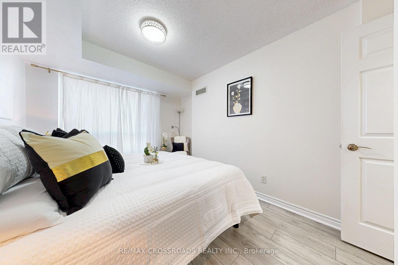 512 - 8 Mondeo Drive, Toronto, Ontario M1P 5C7 - Photo 23 - E12545252