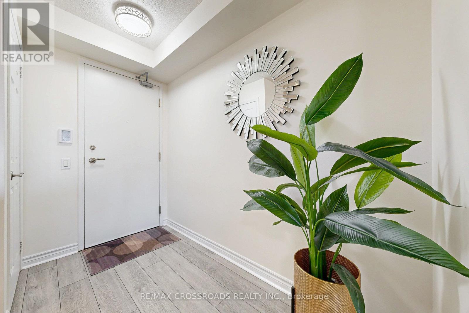 512 - 8 Mondeo Drive, Toronto, Ontario M1P 5C7 - Photo 6 - E12545252